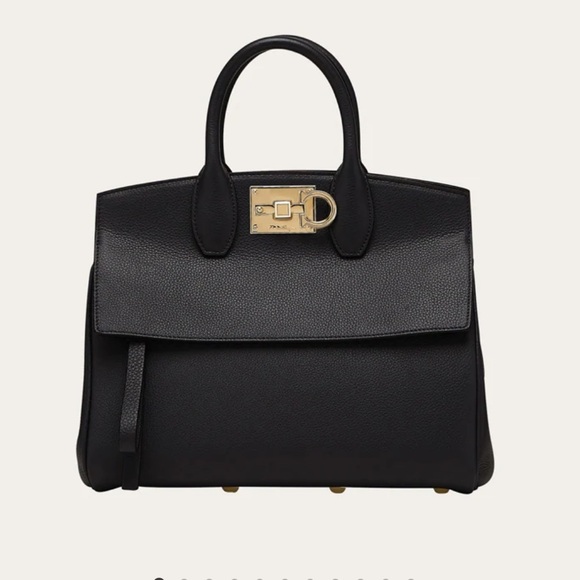 Ferragamo Studio bag (S) Authentic. New, Never been used - Picture 5 of 11